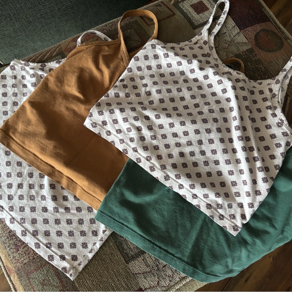 Lot of Four ARQ Crop Tanks inGreen, Brown, and Patterned